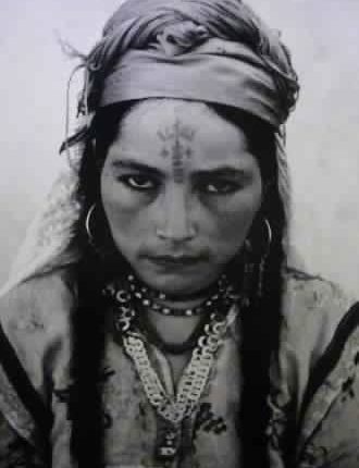 مقتطفات من كتاب بلاغات النّساء لابن طيفور 204 – 280 هـ / 819 – 893 م