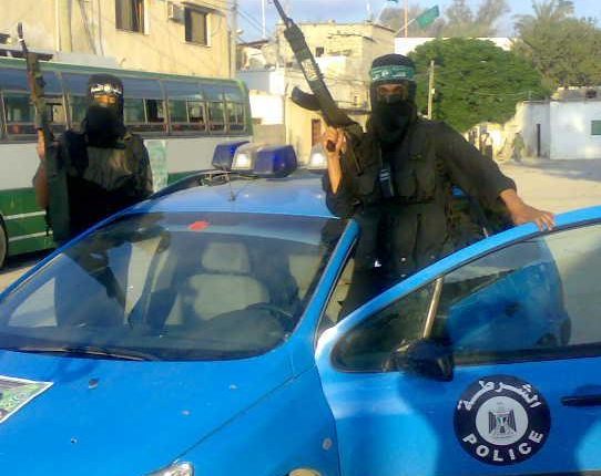 الكيانات الناشئة إذ تقلد الكيانات الأم  إمارة غزة … اندلاع الدين