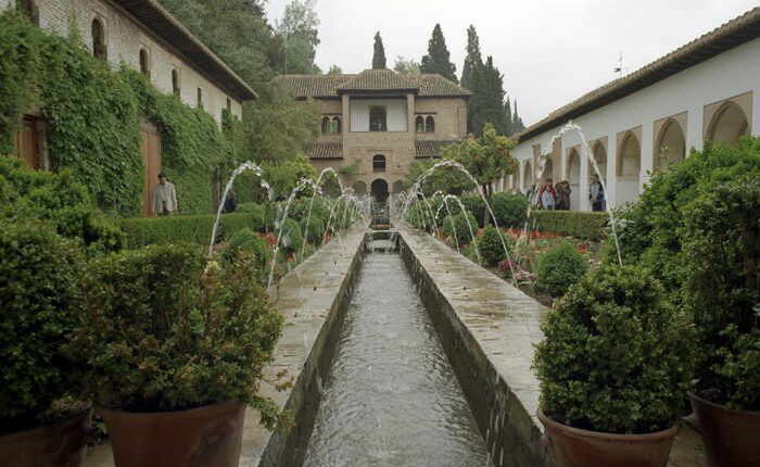 “جادك الغيثّ”- موشح لسان الدين بن الخطيب (ت 713 هـ)