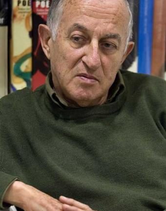 الكاتب الإسباني خوان جويتسولوJuan Goytisolo مجتمعنا محصور بين الاستهلاك والإرهاب.. والإرهاب يستحيل كذلك إلى بضاعة – ترجمة أحمد يماني