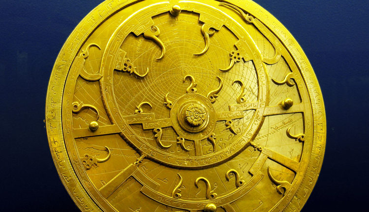 تدور على غير أسمائنا !