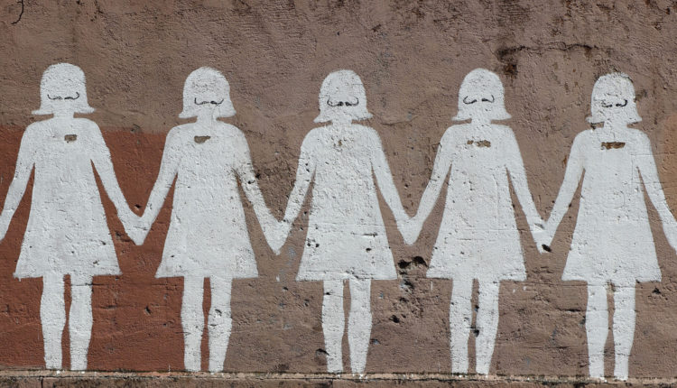 اعتراضات النسويّة على علم النّفس التطوريّ